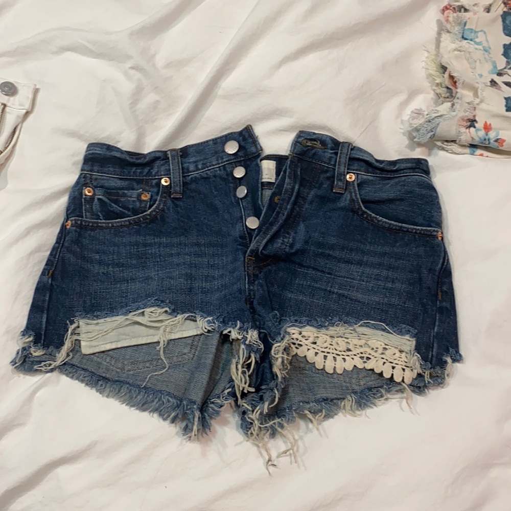 WE THE FREE JEAN SHORTS